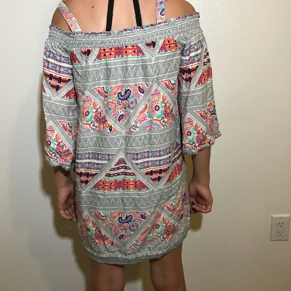 tucker and tate off shoulder dress - Picture 2 of 2